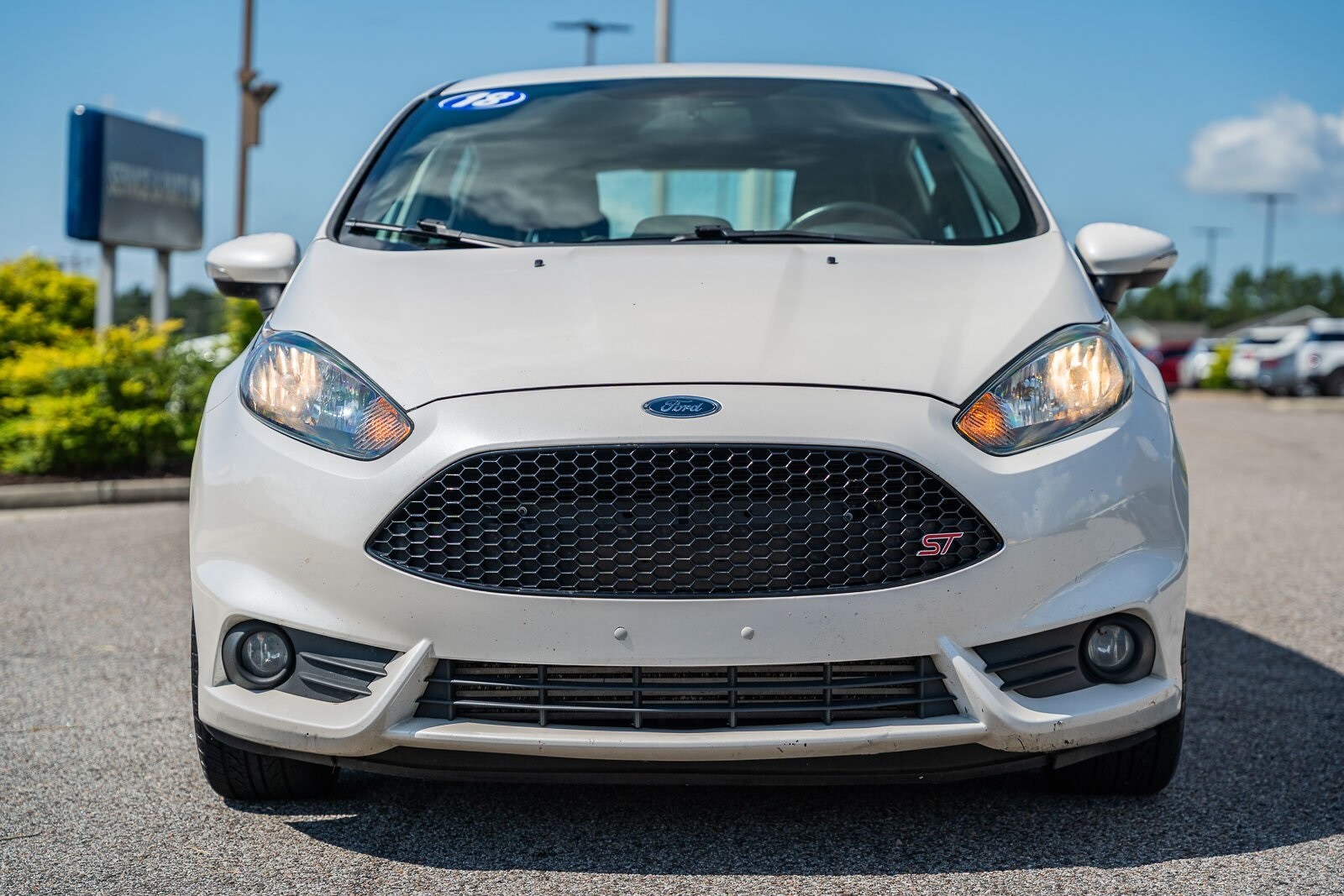 2018 Ford Fiesta ST photo 2