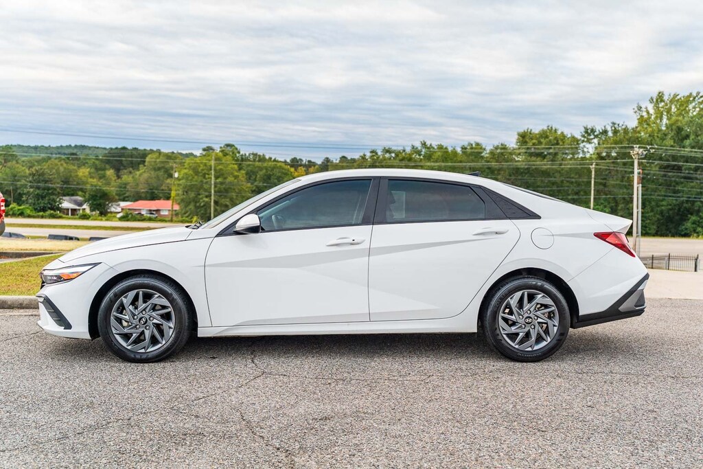 Used 2024 Hyundai Elantra SEL Sedan