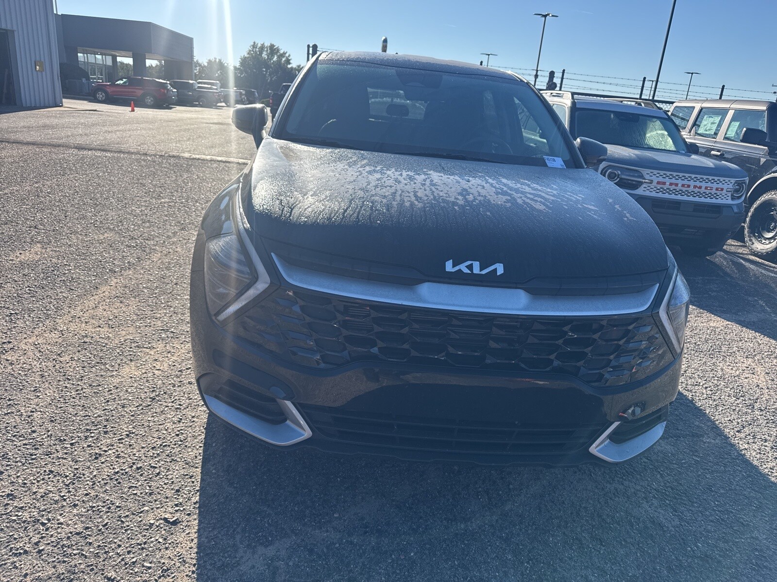 2025 Kia Sportage EX photo 2