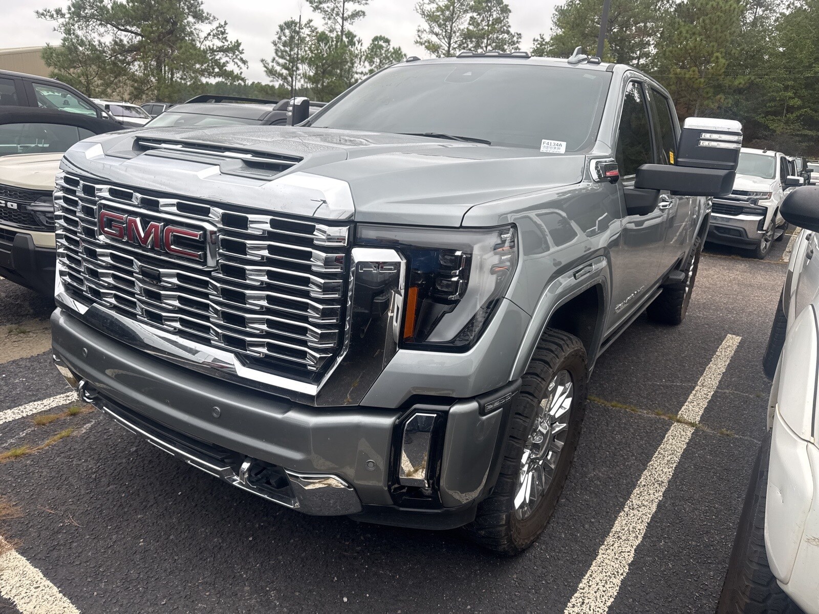 2024 Gmc Sierra HD Denali photo 3