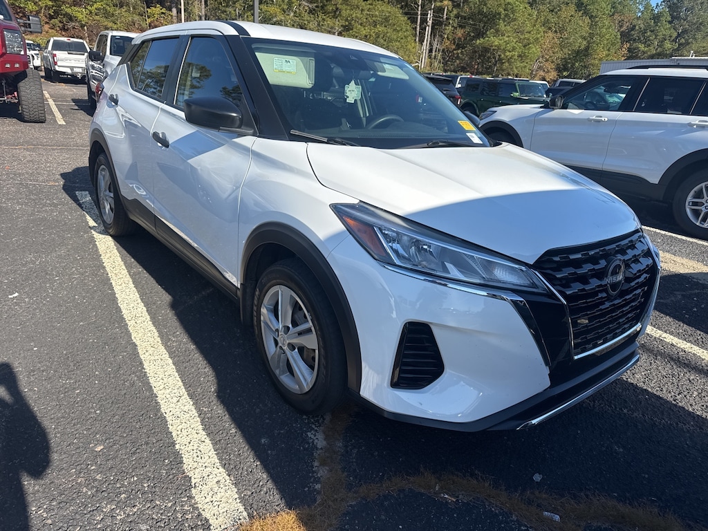 Used 2022 Nissan Kicks S SUV