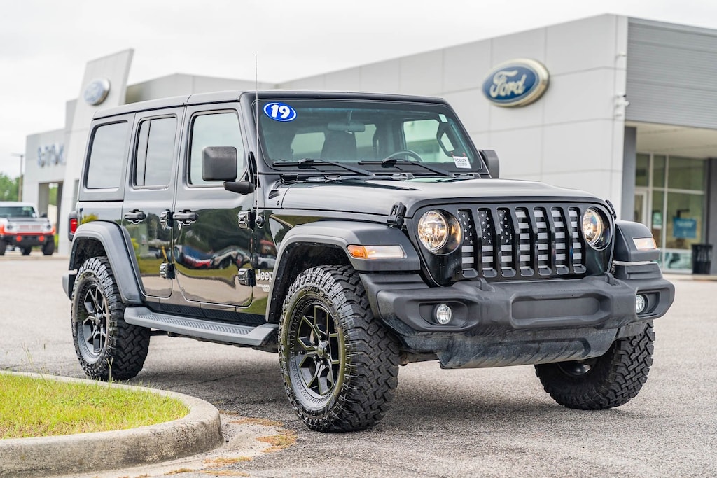 Used 2019 Jeep Wrangler Unlimited Sport S SUV