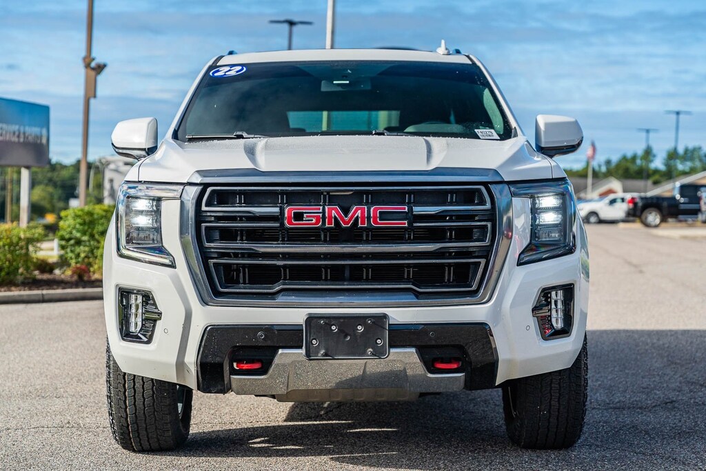 Used 2022 GMC Yukon XL AT4 SUV