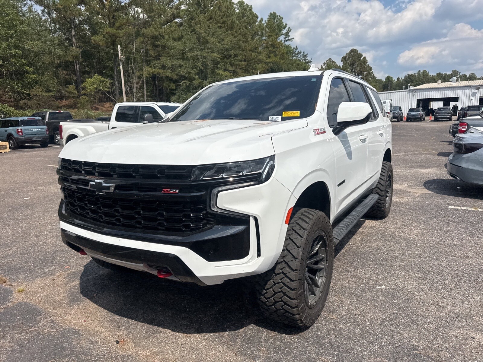2023 Chevrolet Tahoe Z71 photo 3