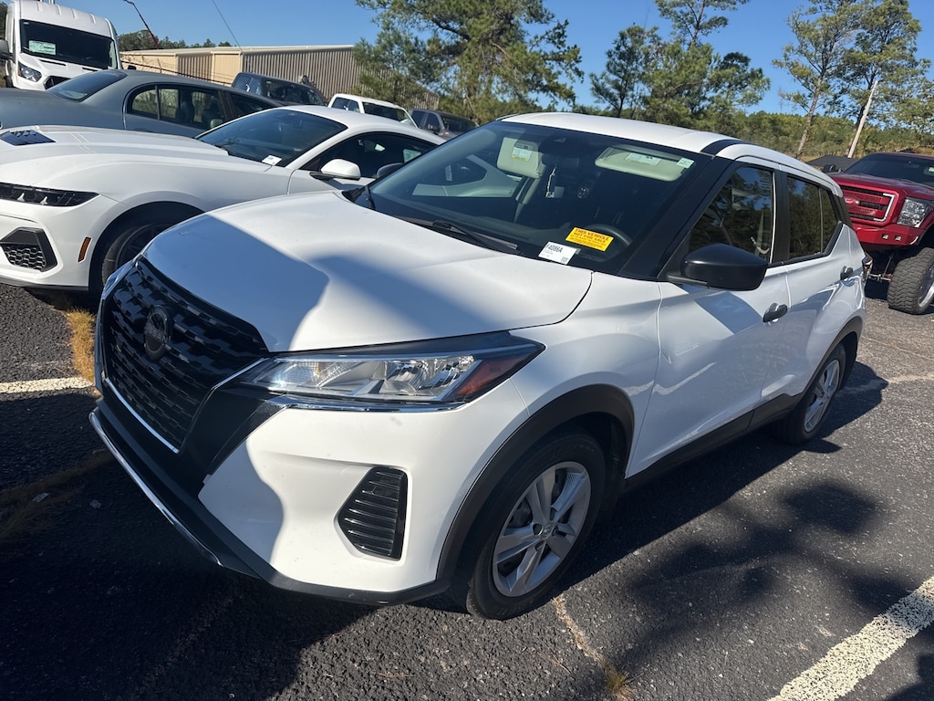 Used 2022 Nissan Kicks S SUV