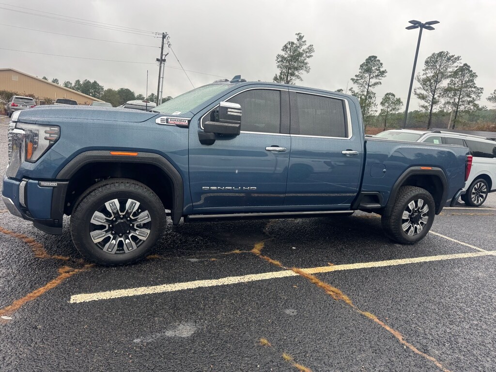 Used 2024 GMC Sierra 2500HD Denali Truck