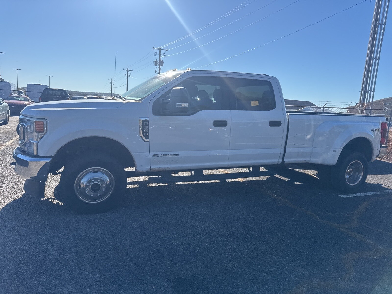 2021 Ford F-350 XLT photo 2