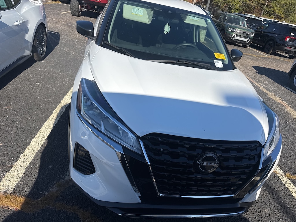 Used 2022 Nissan Kicks S SUV