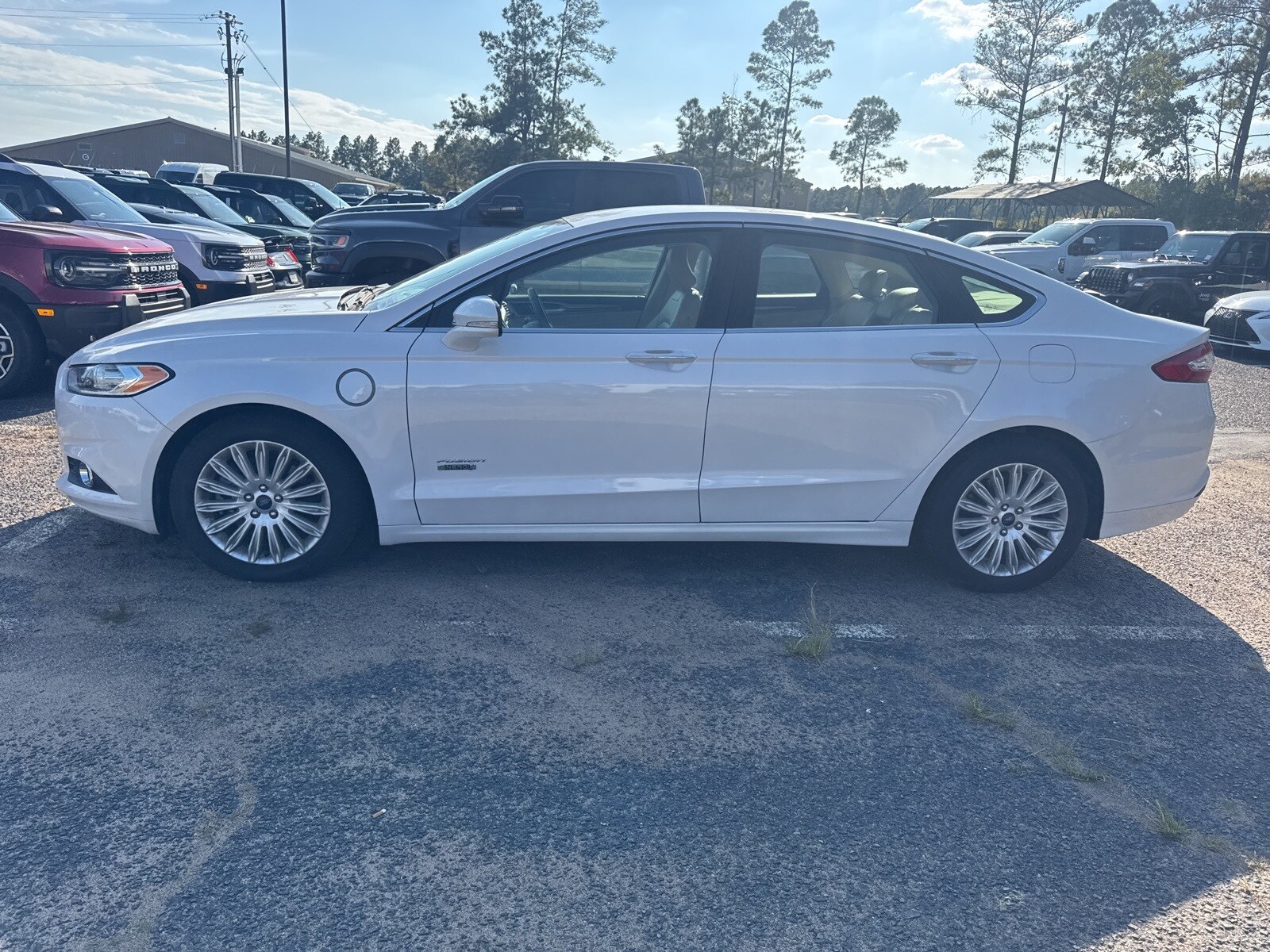 2016 Ford Fusion Energi SE photo 4