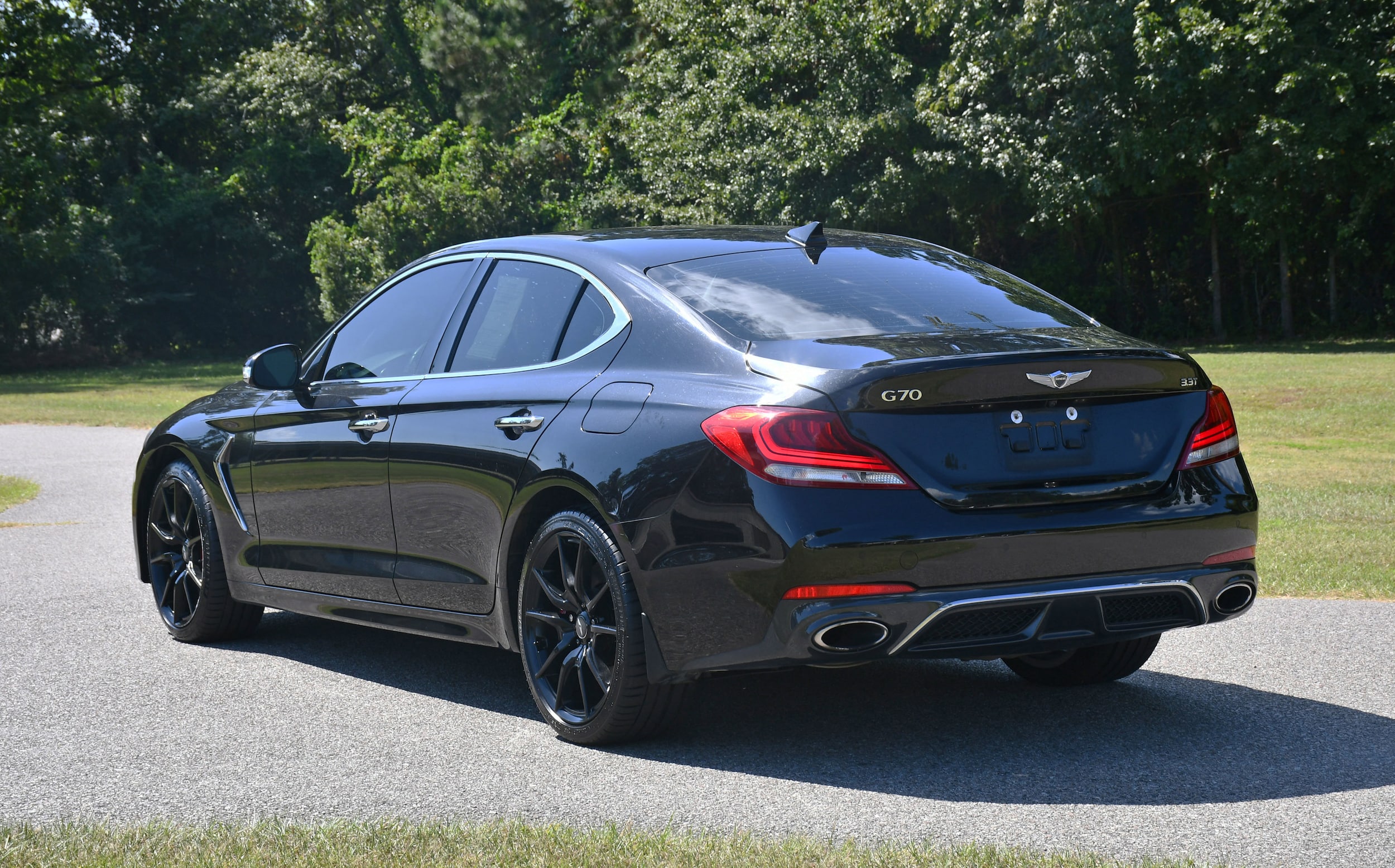 2019 Genesis G70 3.3T Advanced photo 3