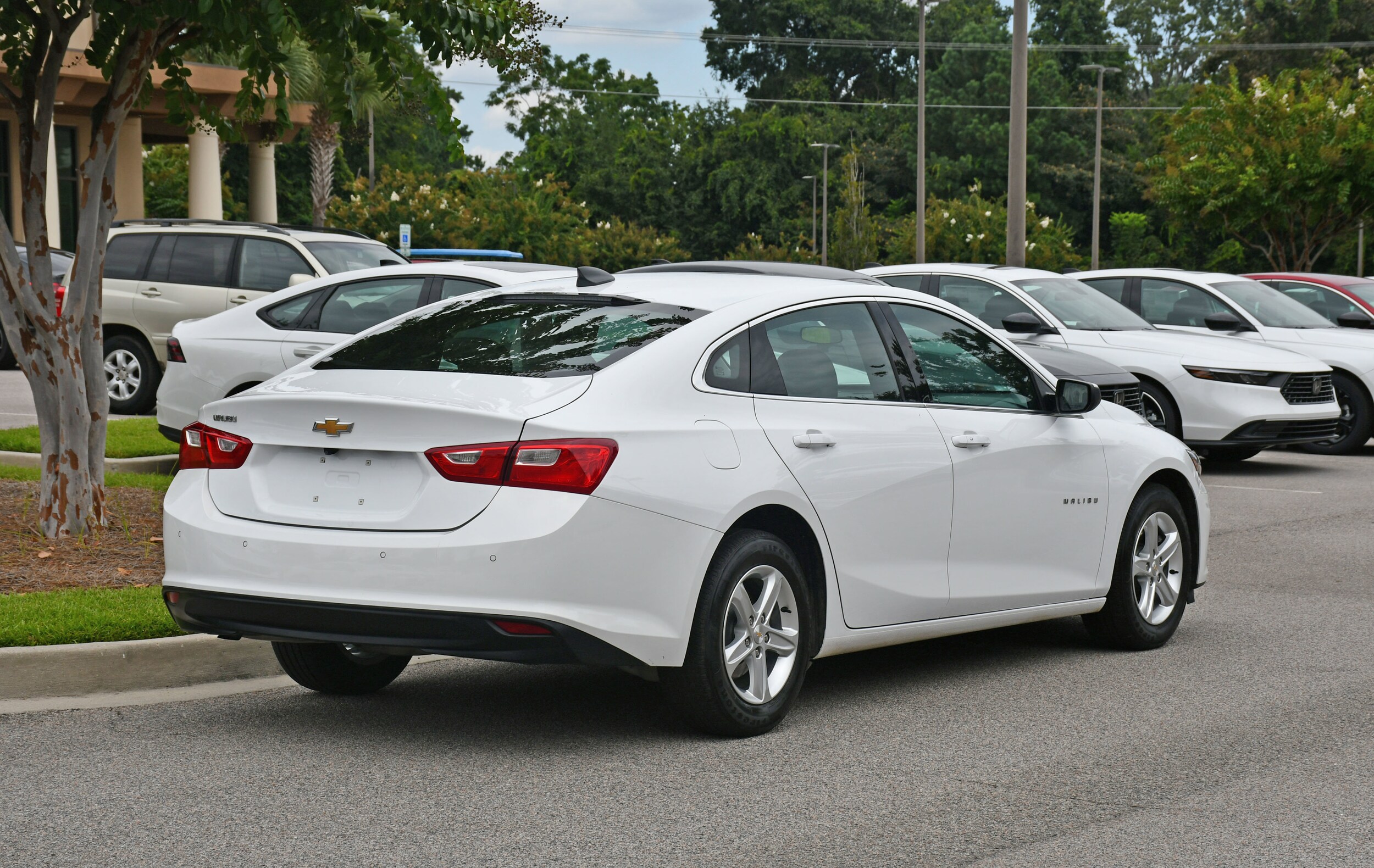 2024 Chevrolet Malibu LS photo 3