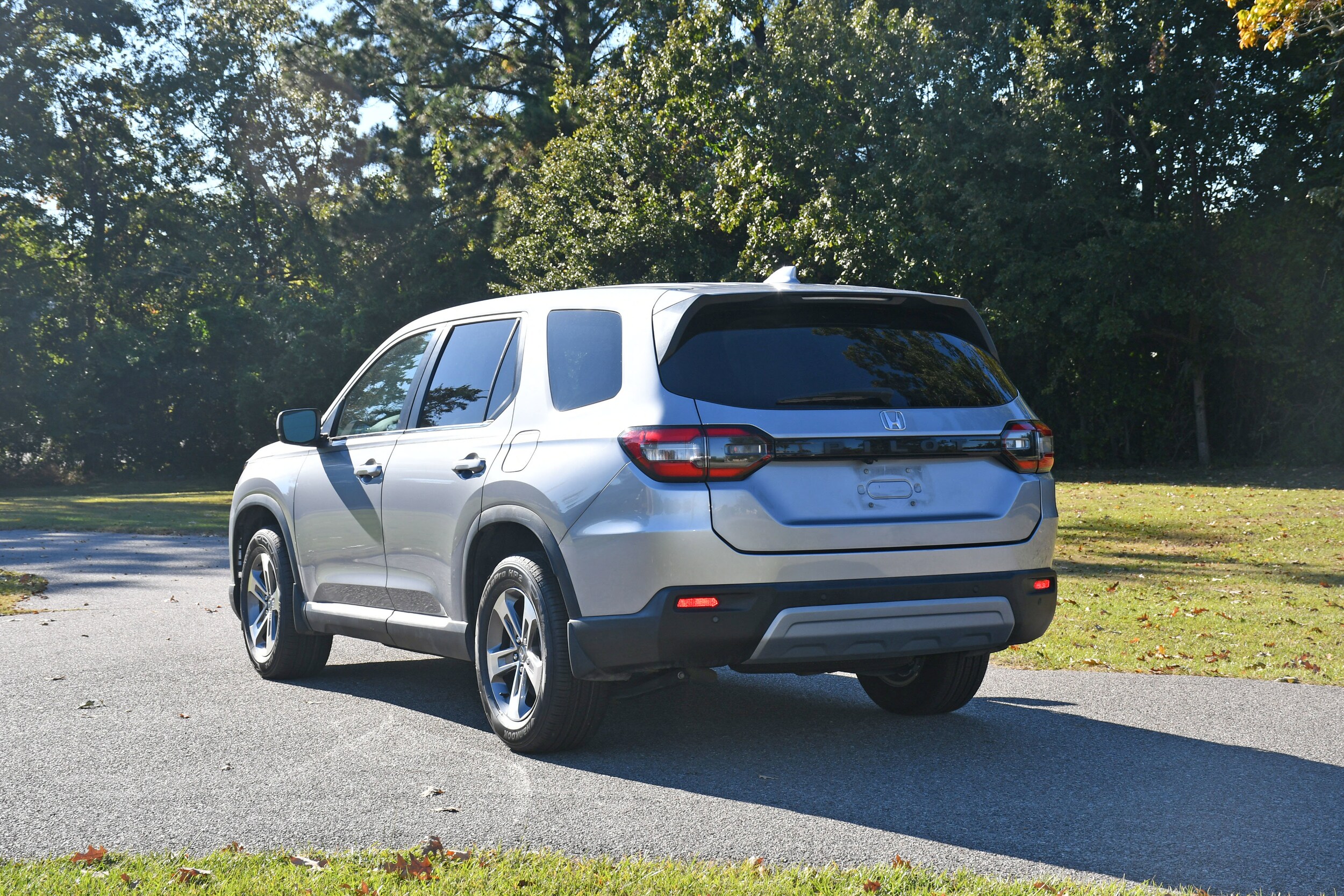 2023 Honda Pilot EX-L photo 2