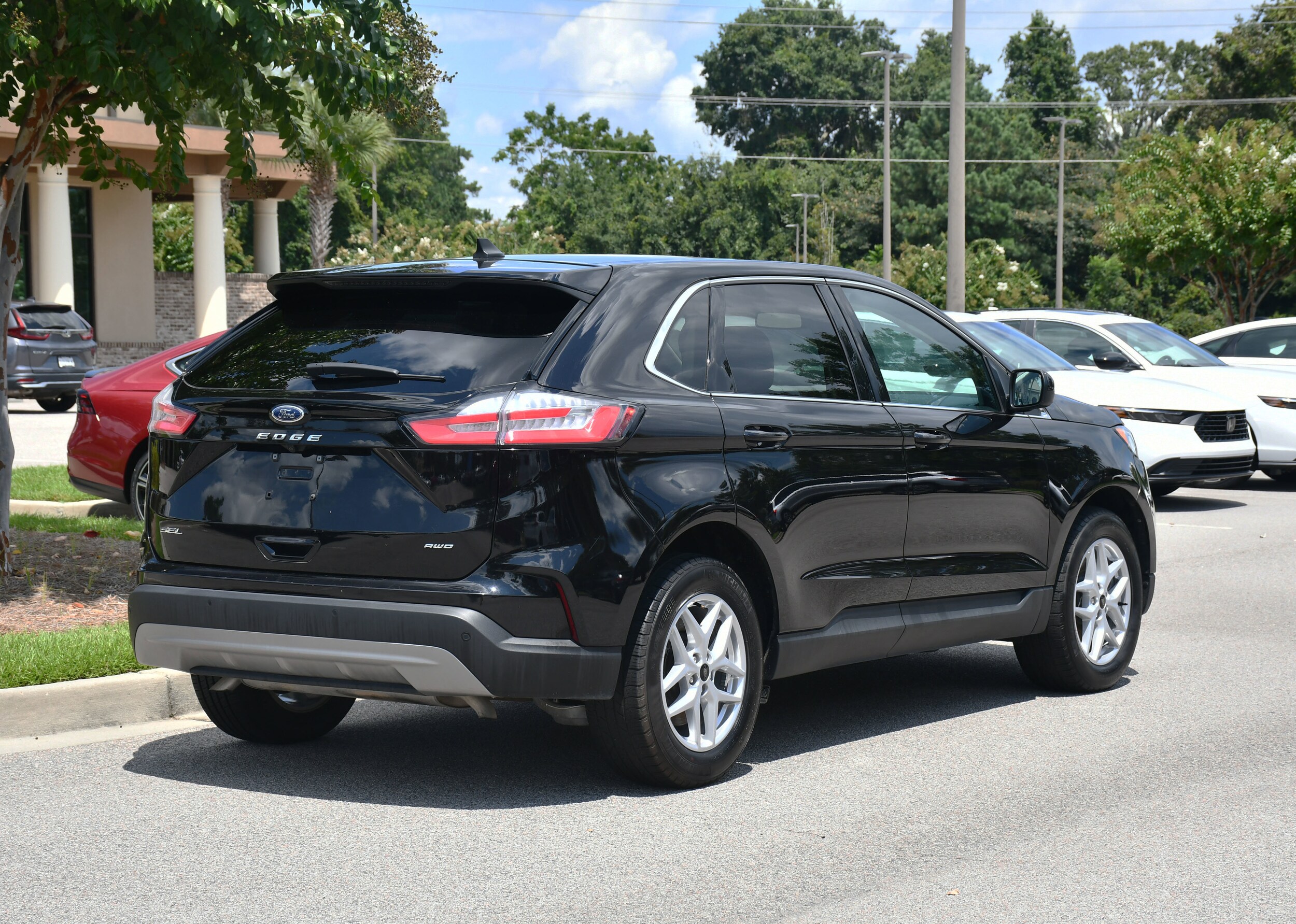 2024 Ford Edge SEL photo 4