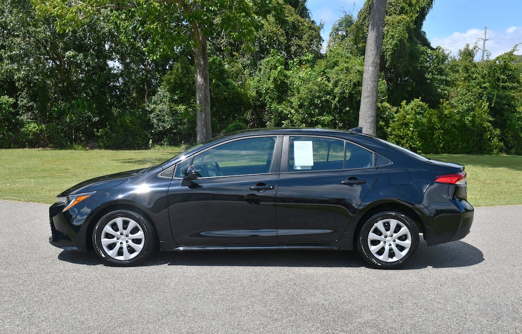 Used 2025 Toyota Corolla LE LE CVT