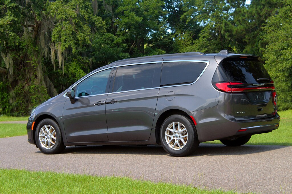Used 2022 Chrysler Pacifica For Sale at Stokes Honda North VIN