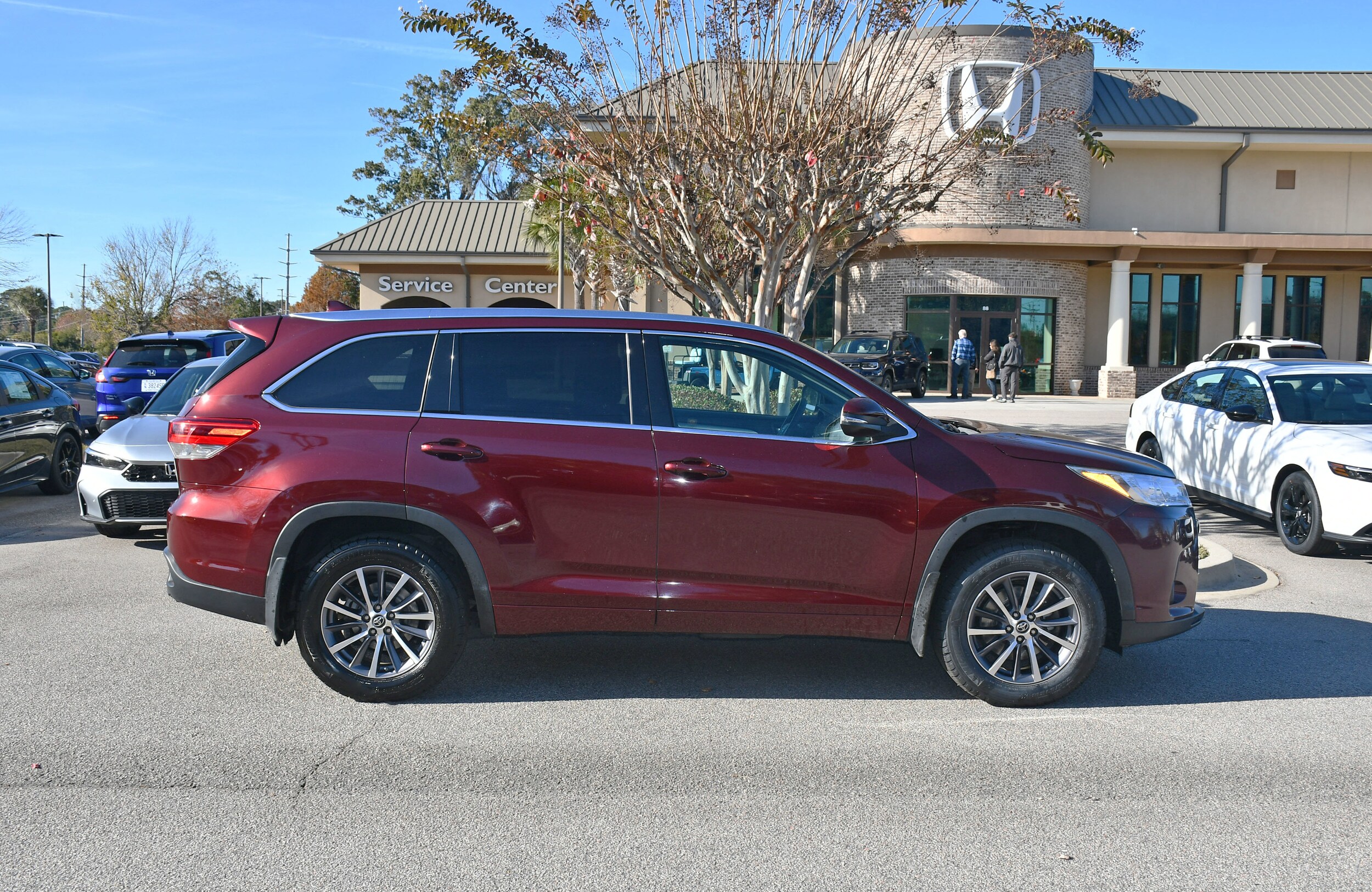 2018 Toyota Highlander XLE photo 2