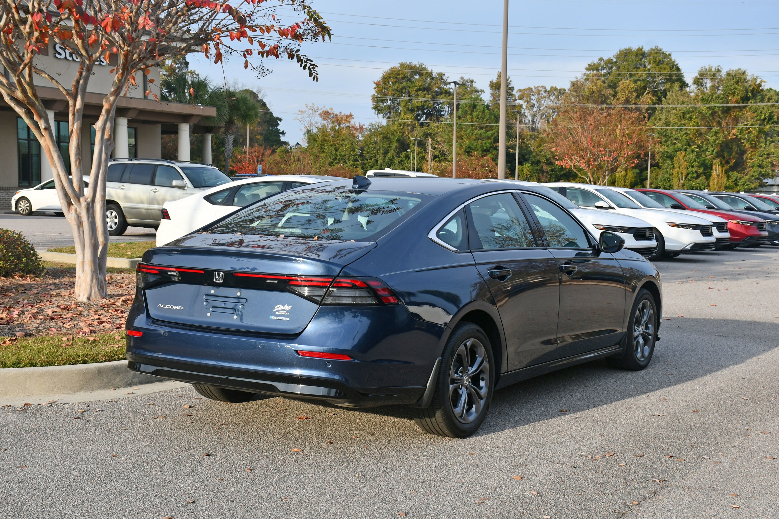 2024 Honda Accord Hybrid EX-L photo 3