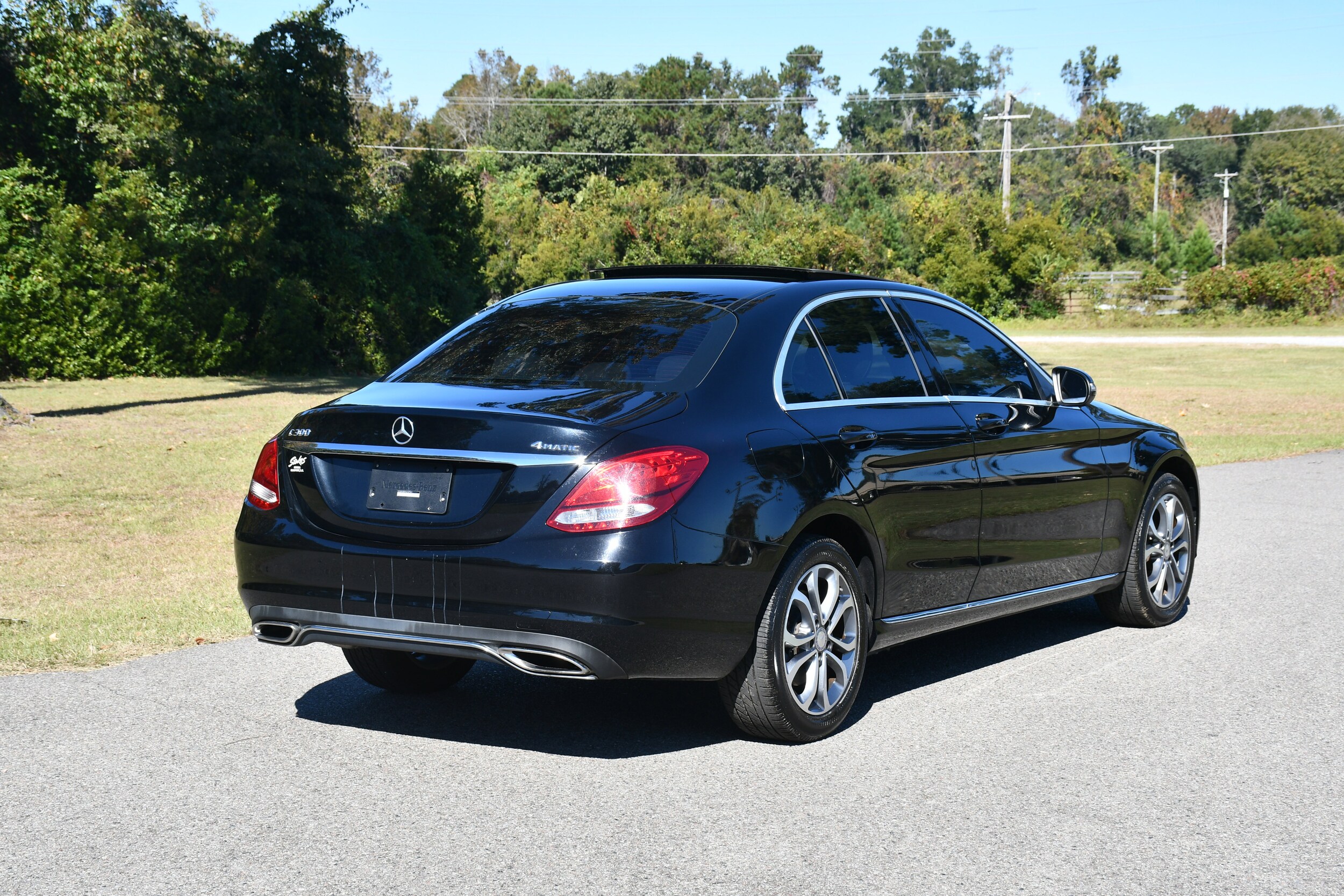 2016 Mercedes Benz C 300 photo 3