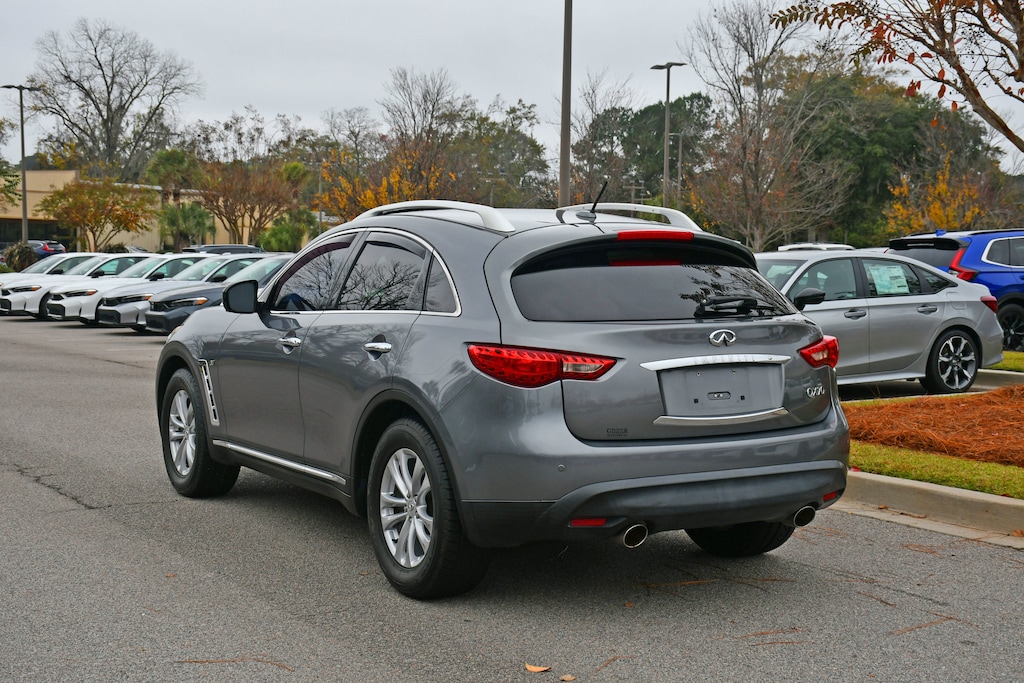Used 2017 INFINITI QX70 RWD