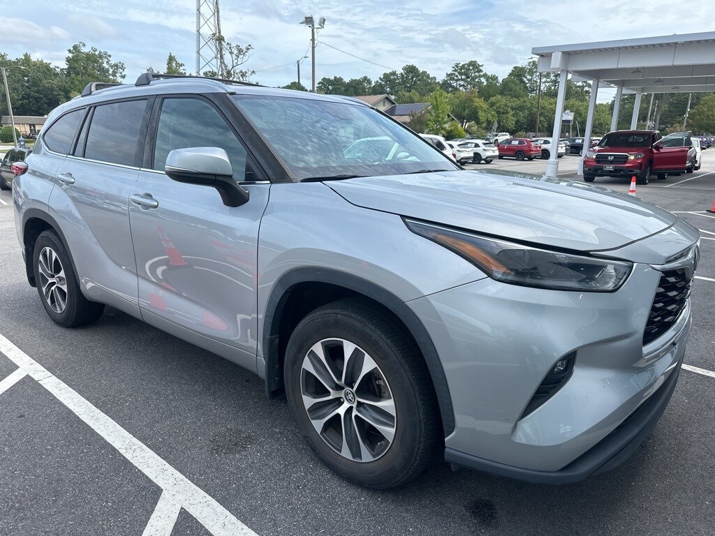 Used 2021 Toyota Highlander For Sale at Stokes Honda North VIN