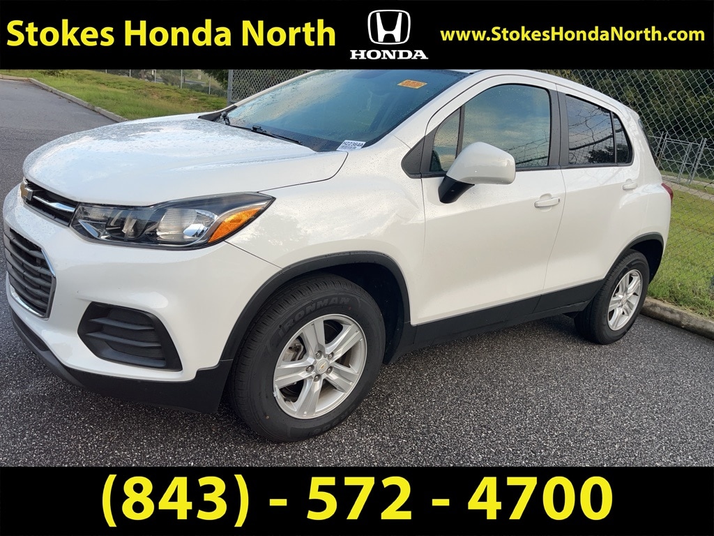 2020 Chevrolet Trax LS's photo