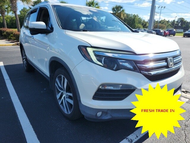 2016 Honda Pilot Touring photo 2