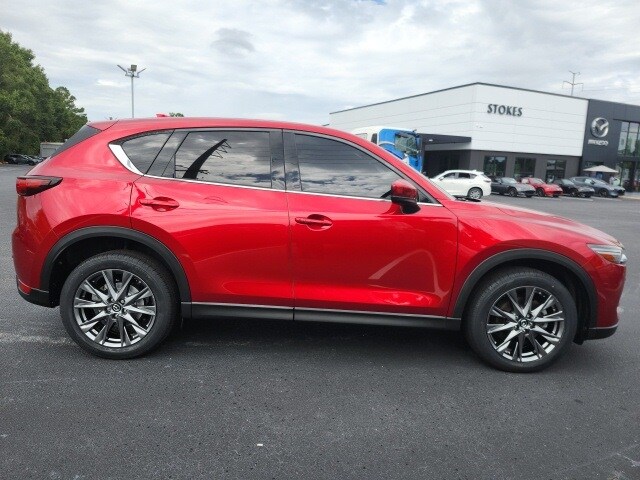 2020 Mazda CX-5 Signature photo 2