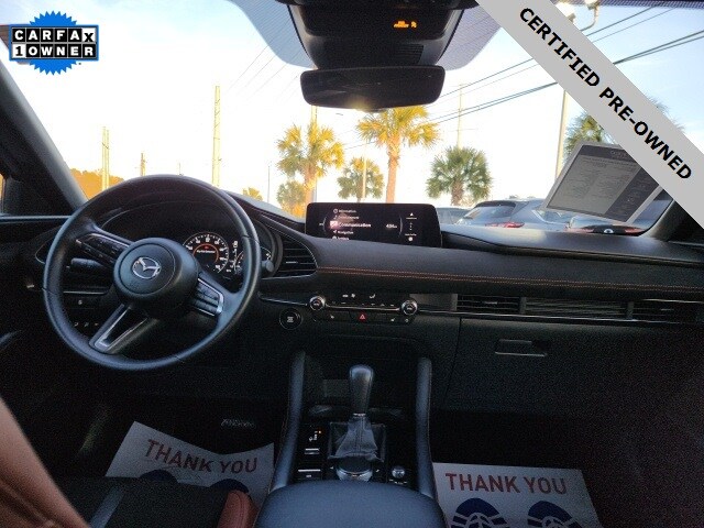 2025 Mazda Mazda3 Hatchback 2.5 Carbon Turbo photo 2