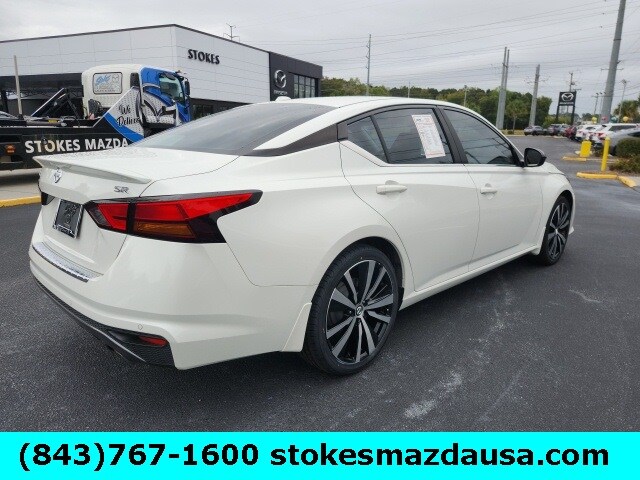 2021 Nissan Altima 2.5 SR photo 3