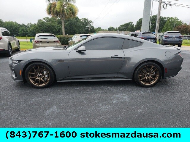 2024 Ford Mustang GT Premium photo 3