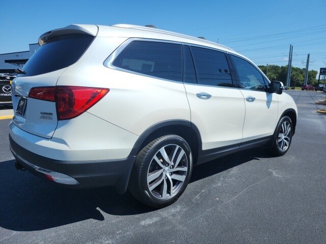 2016 Honda Pilot Touring photo 3