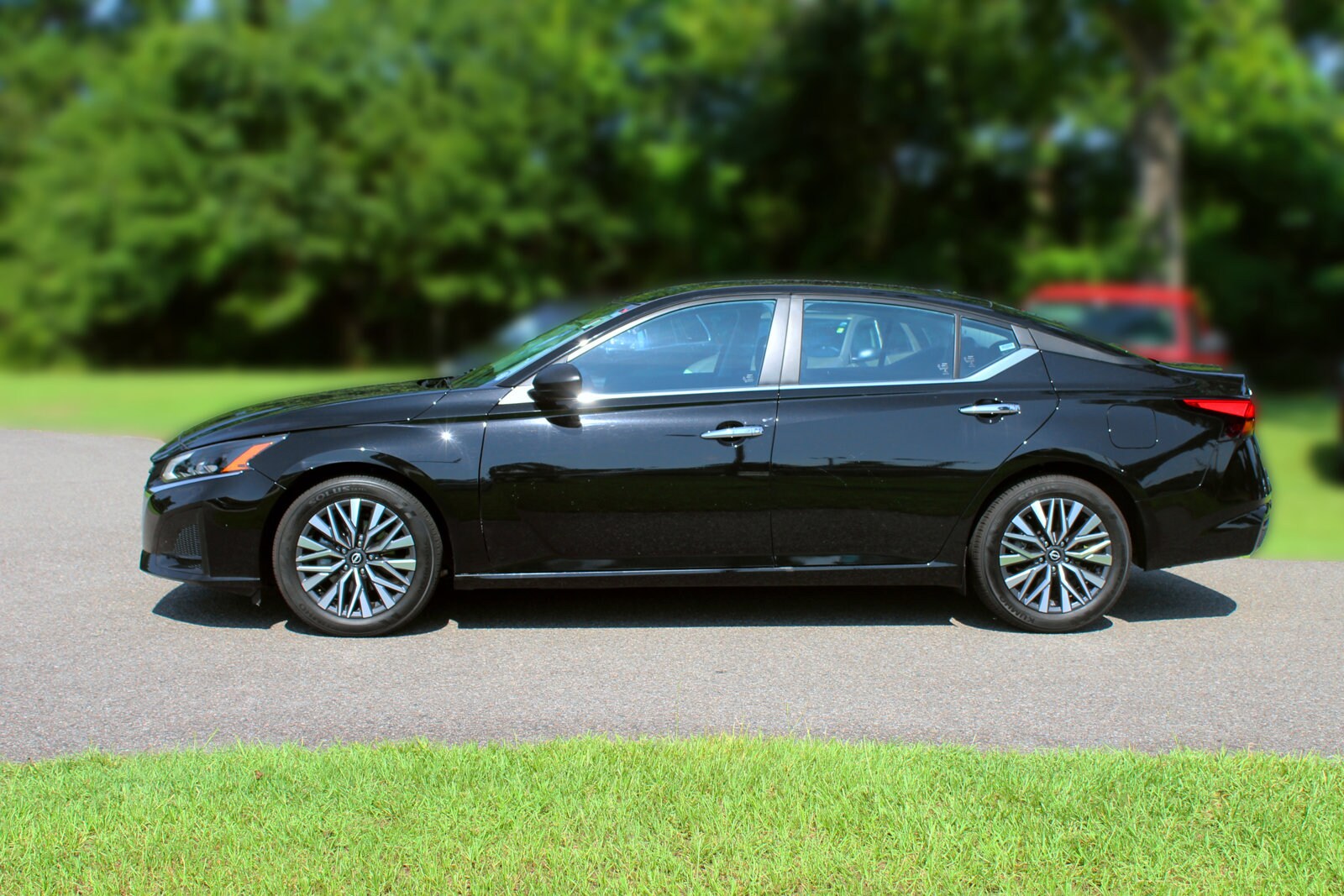 Used 2024 Nissan Altima SV with VIN 1N4BL4DV5RN342241 for sale in Goose Creek, SC