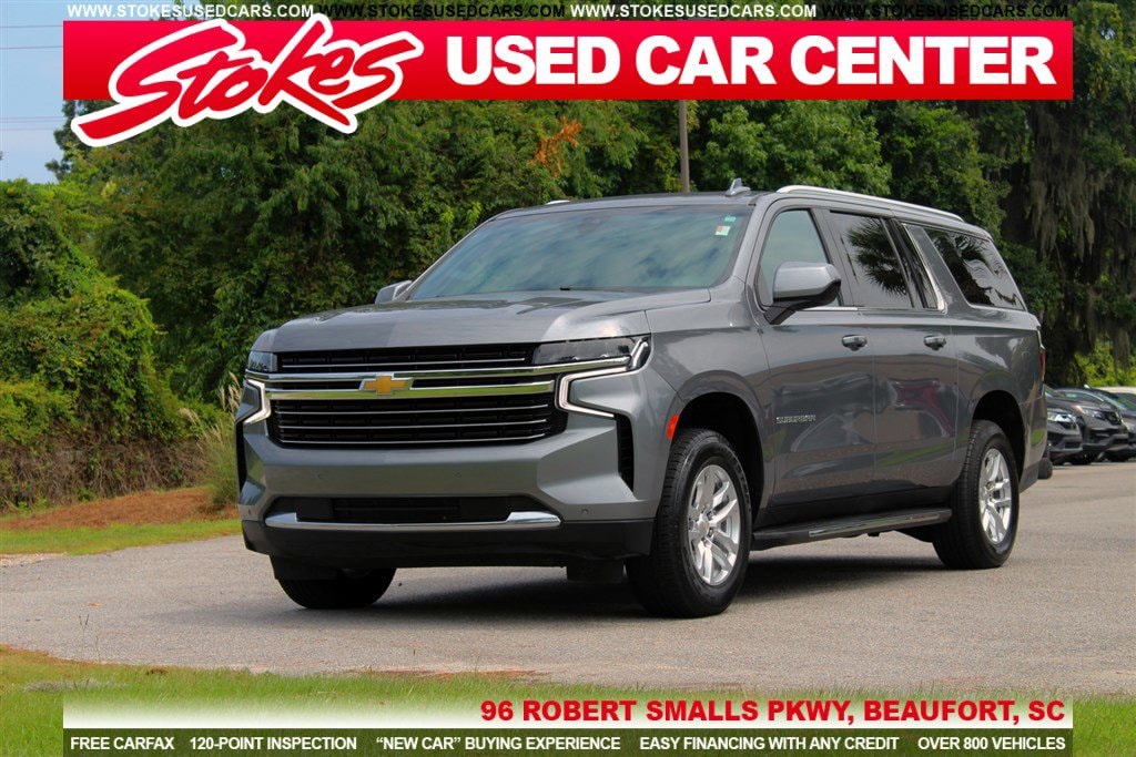 2022 Chevrolet Suburban LT's photo