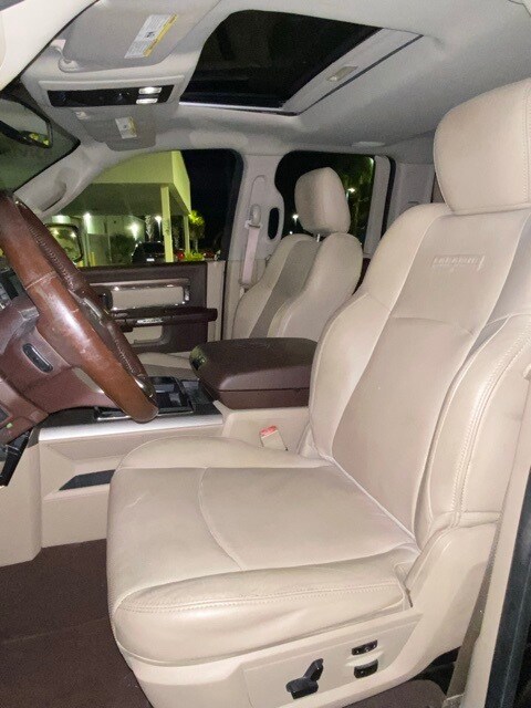 2013 Ram 1500 Laramie photo 3