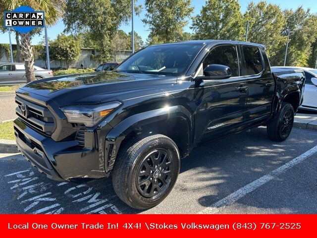 2025 Toyota Tacoma SR5 photo 2