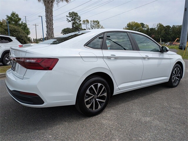 2025 Volkswagen Jetta 1.5T S photo 3