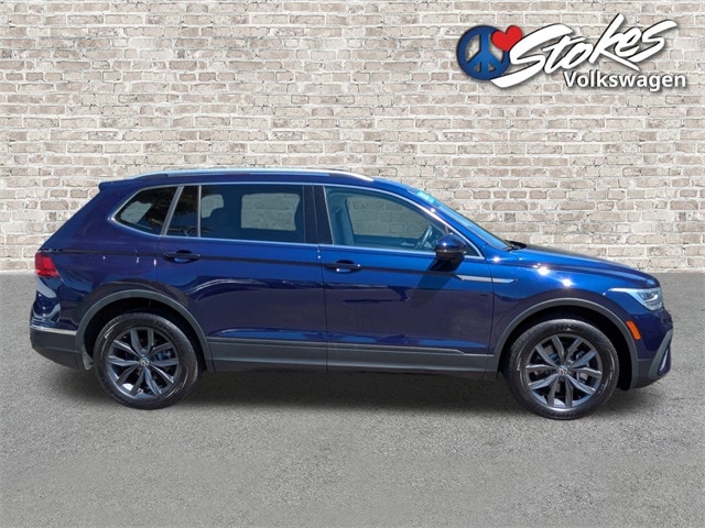 2022 Volkswagen Tiguan SE photo 3