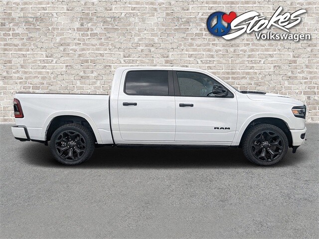 2023 Ram 1500 Limited photo 2