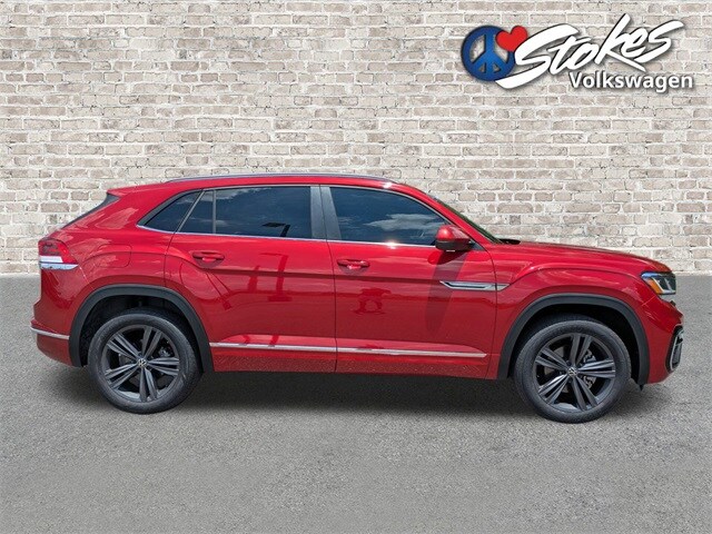 2021 Volkswagen Atlas Cross Sport V6 SE Technology R-Line photo 3