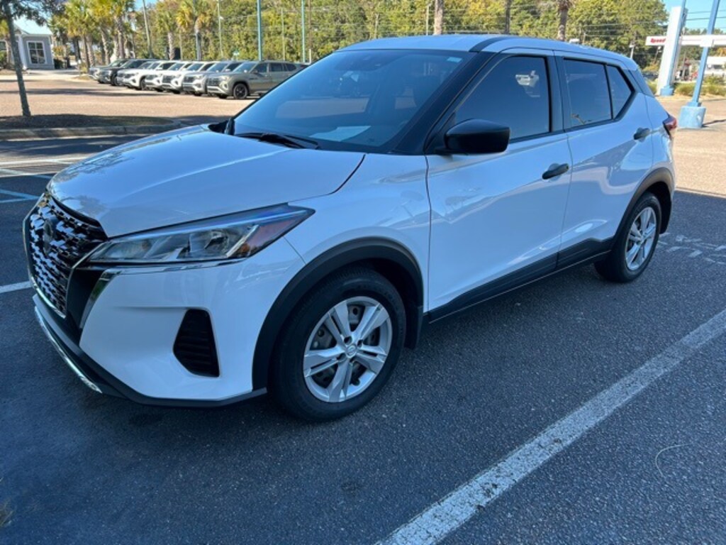 Used 2024 Nissan Kicks S SUV