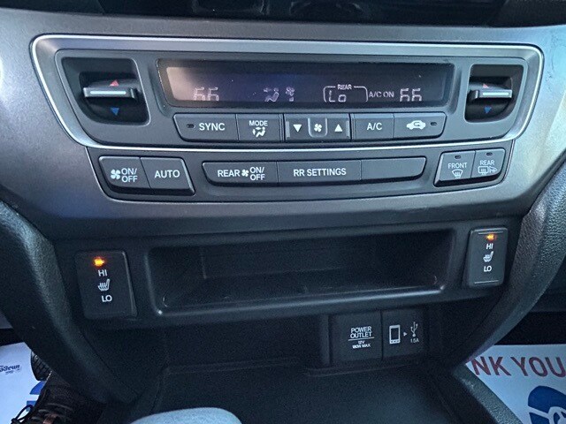 2017 Honda Ridgeline RTL-T photo 4