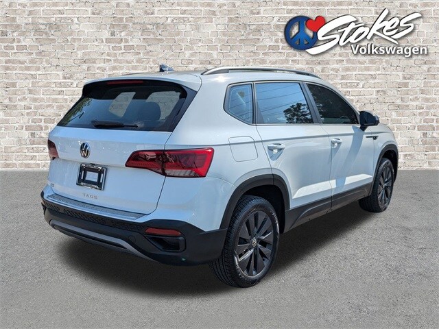 2024 Volkswagen Taos S photo 4