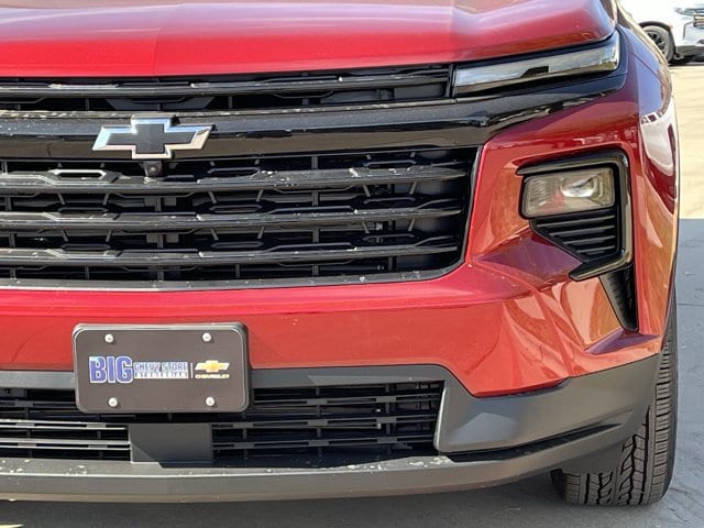 2027 Chevrolet Traverse LT - Photo 8