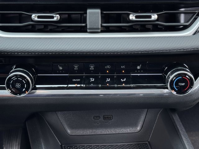 Equinox LT