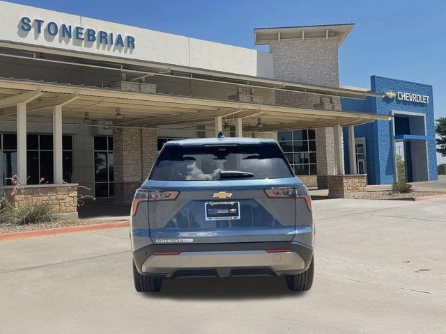 2027 Chevrolet Equinox LT - Photo 6