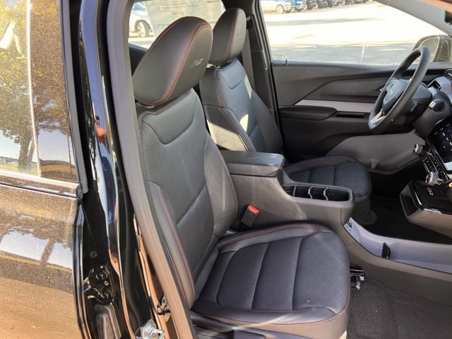 2027 Chevrolet Bolt RS - Photo 24