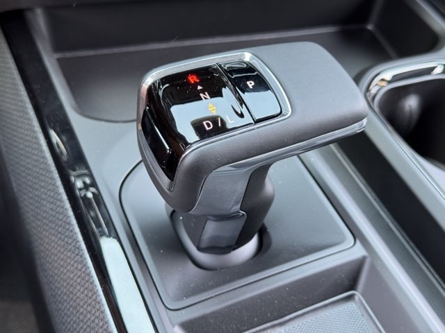 2026 Chevrolet Silverado 1500 ZR2 - Photo 17