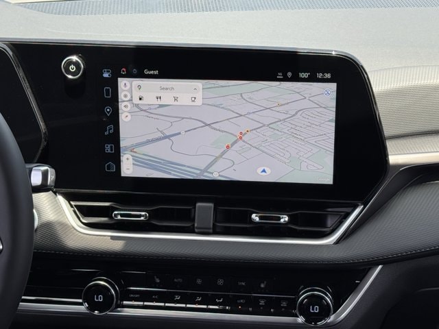 2027 Chevrolet Equinox LT - Photo 13