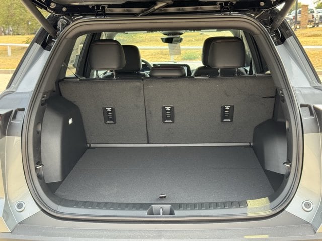 2027 Chevrolet Equinox RS - Photo 24