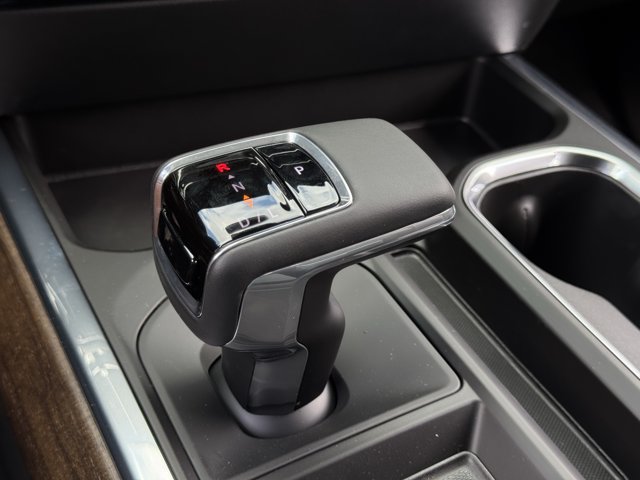 2026 Chevrolet Silverado 1500 High Country - Photo 18